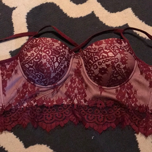Tops - NWT Maroon Lace Bustier